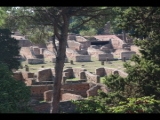 02556 ostia - regio ii - insula ix - grandi horrea (ii,ix,7) - blick vom theater (ii,vii,2).jpg